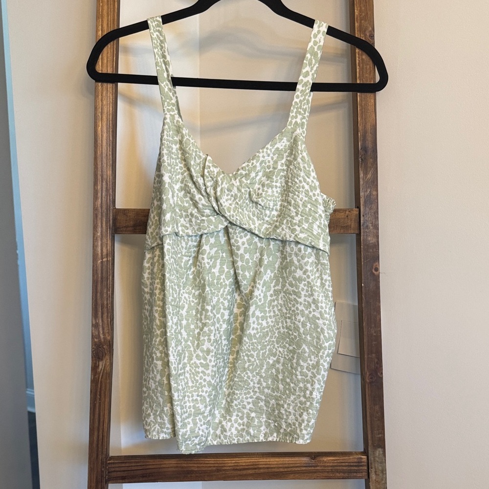 Simply Vera Vera Wang Light Green Patterned Tank Top